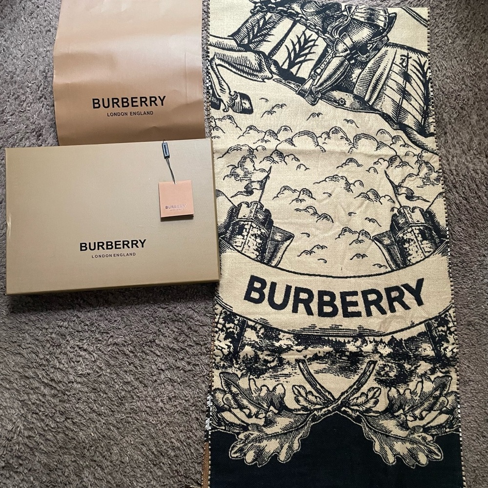 Burberry Black & Cream Heraldic Logo Wool Scarf
